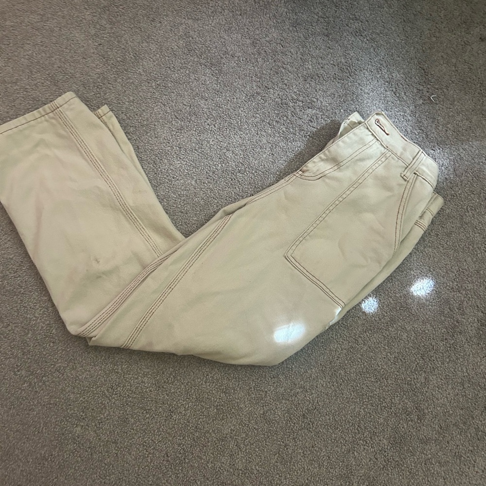 Women’s Tan cargo-style pants